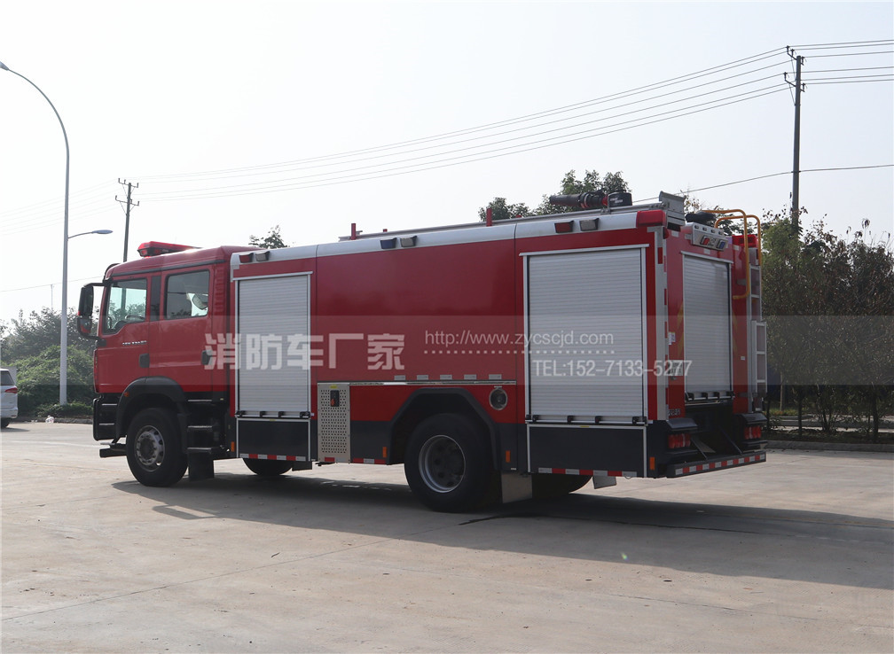 �������ơ��ǵ¿�8��ˮ������܇