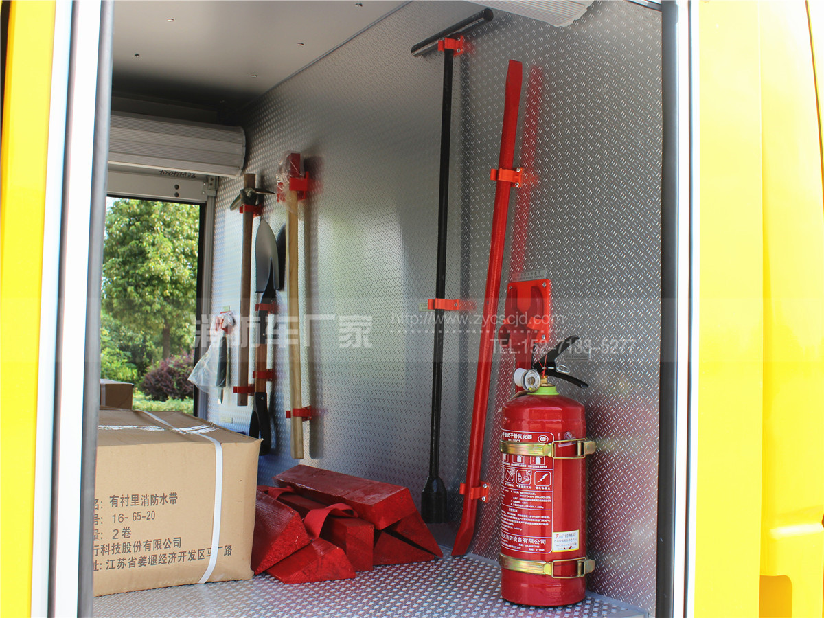 五十鈴700P水罐消防車(chē) 五十鈴700P水罐消防車(chē)