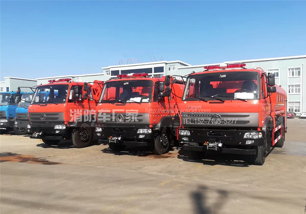 東風(fēng)10噸四驅(qū)森林消防車 東風(fēng)10噸四驅(qū)森林消防車