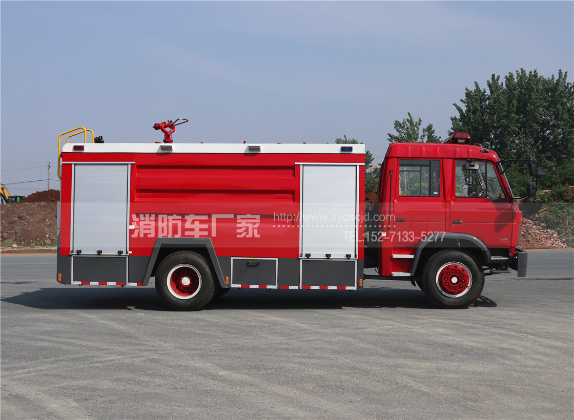 東風(fēng)8噸水罐消防車 東風(fēng)8噸水罐消防車