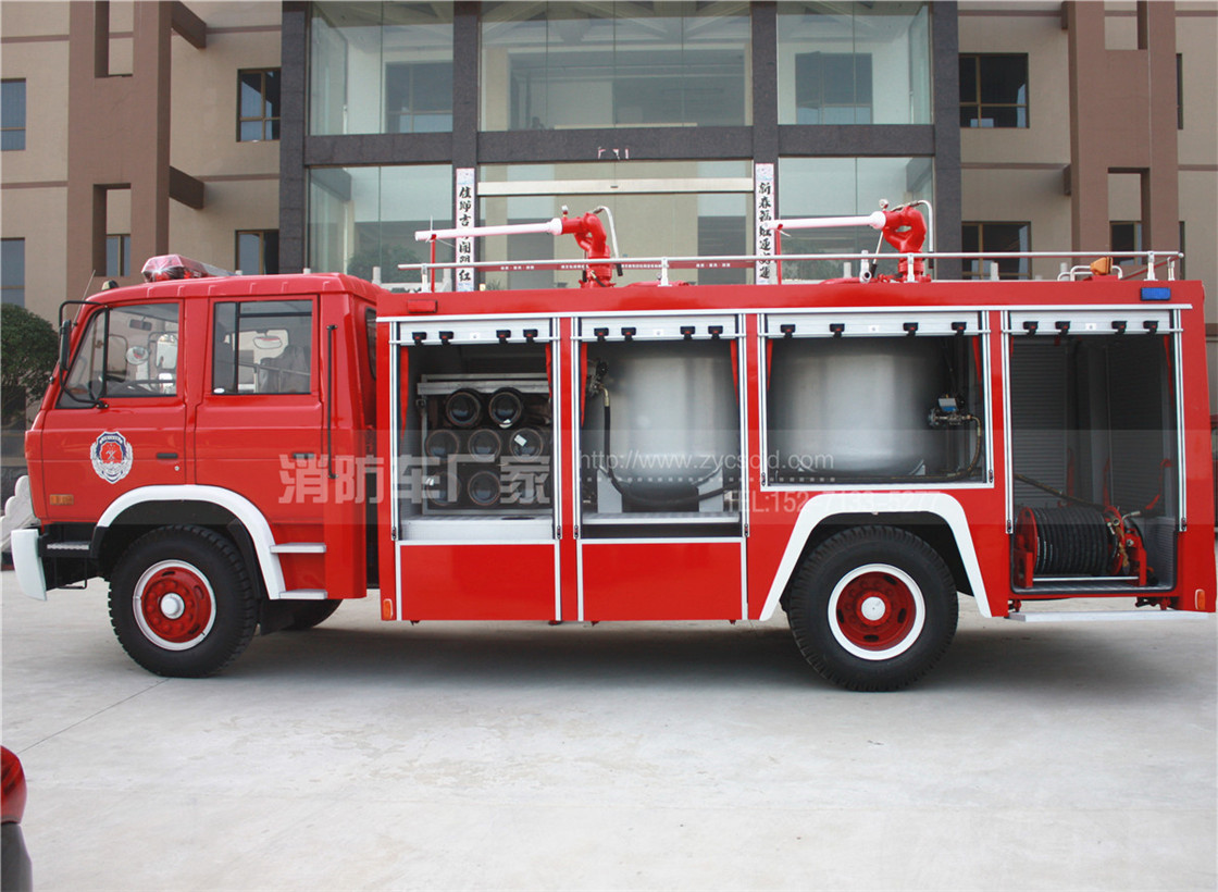 干粉消防車 干粉消防車