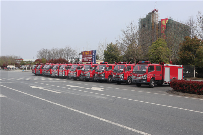 東風(fēng)2.5噸水罐消防車 東風(fēng)2.5噸水罐消防車